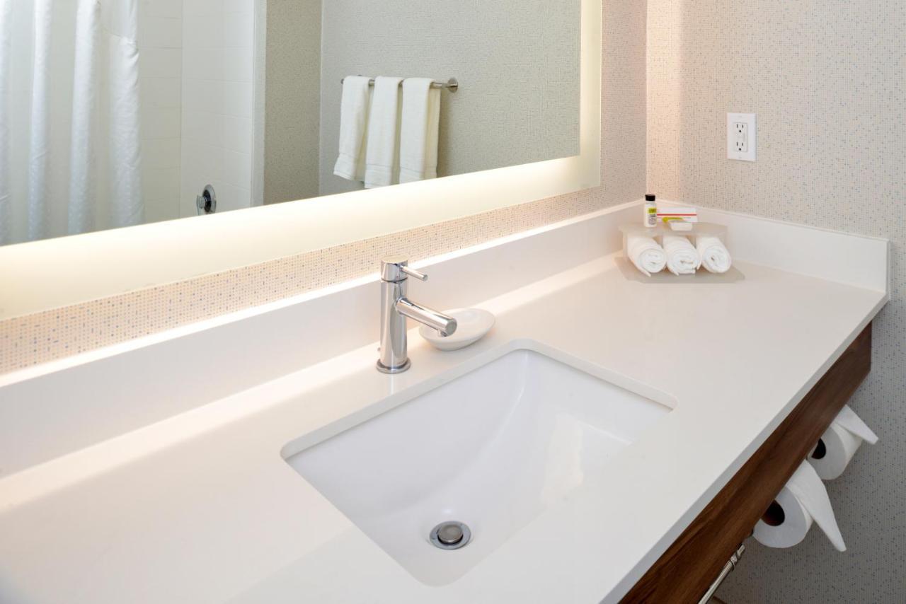 Holiday Inn Express Lodi By Ihg Exteriér fotografie