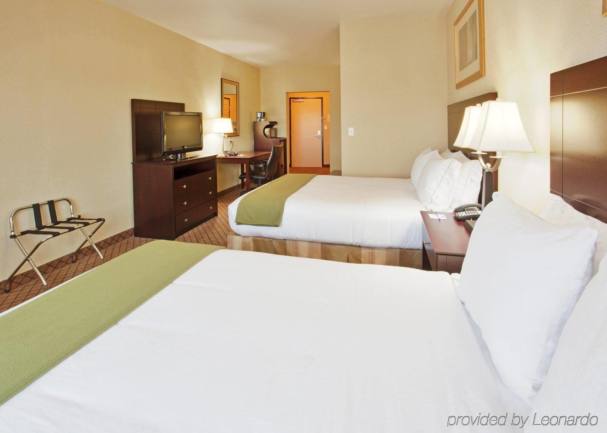 Holiday Inn Express Lodi By Ihg Pokoj fotografie